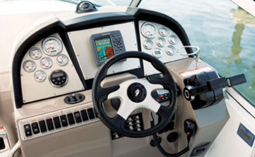 Cruisers Yachts 300 Express