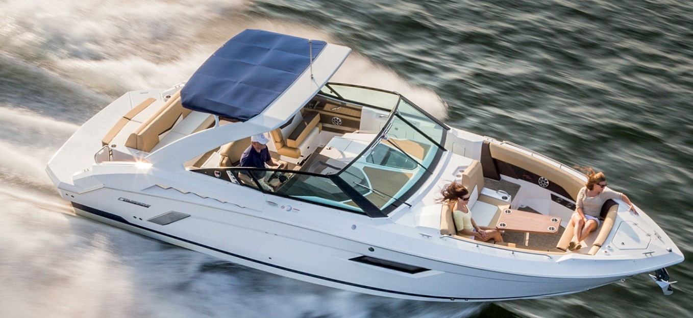 Cruisers Yachts 338 Bow Rider