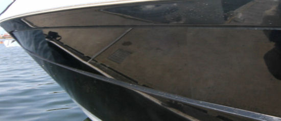 Cruisers Yachts 390 Express Coupe side windows