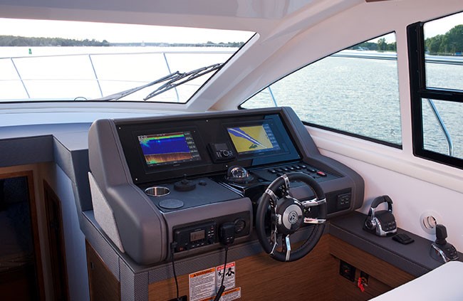 Cruisers Yachts 46 Cantius