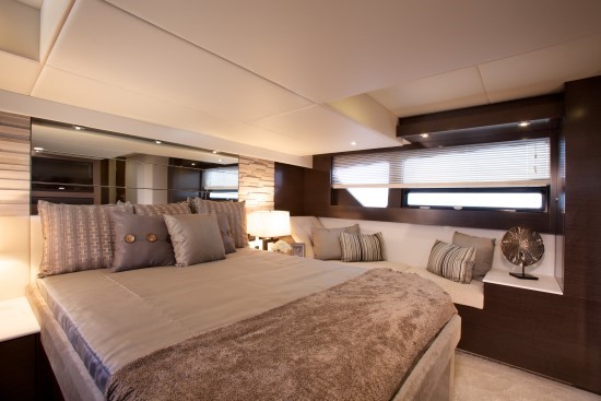 Cruisers Yachts 50 Cantius