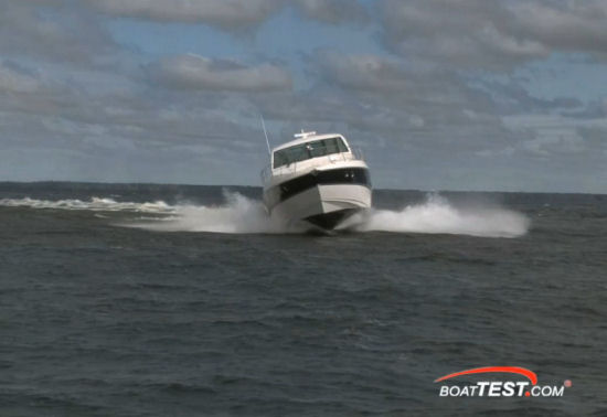 Cruisers Yachts 540 Sports Coupe