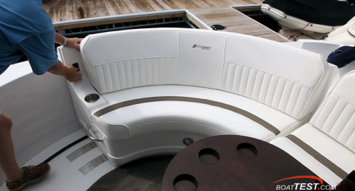 Cruisers Yachts 540 Sports Coupe