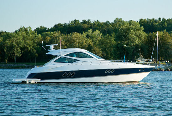 Cruisers Yachts 540 Sports Coupe