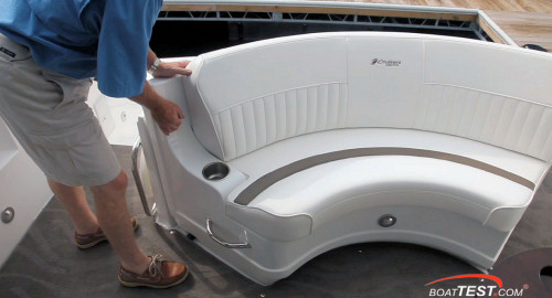 Cruisers Yachts 540 Sports Coupe