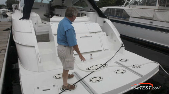 Cruisers Yachts 540 Sports Coupe