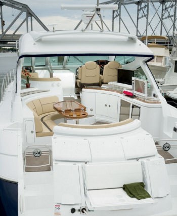 Cruiser Yachts 540 Sports Coupe
