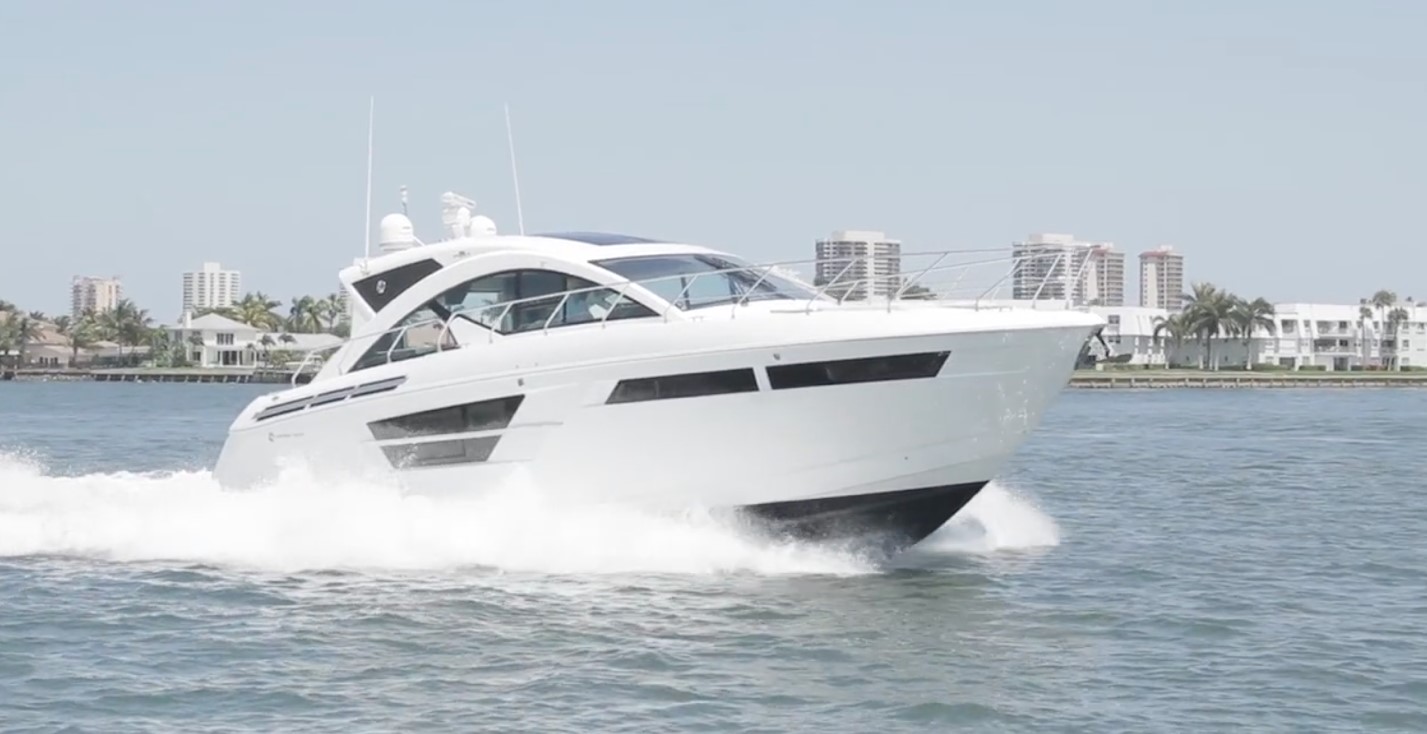 Cruisers Yachts 54 Cantius