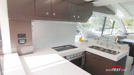 Cruisers Yachts 54 Cantius windows