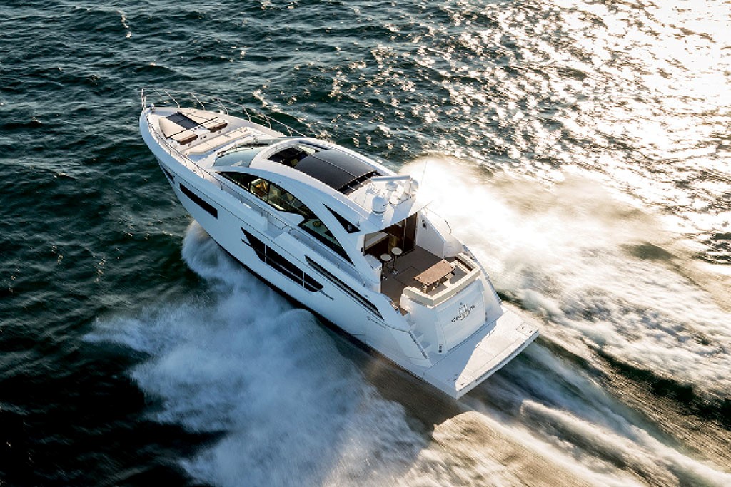Cruisers Yachts 60 Cantius
