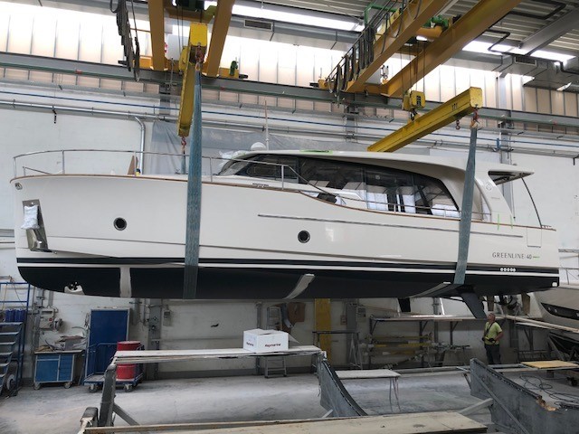 YachtSalesInternational.com in Fort Lauderdale, FL arrival