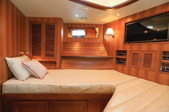 Fleming 58 twin beds