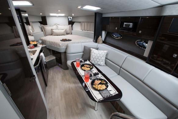 Formula 31 Performance Cruiser