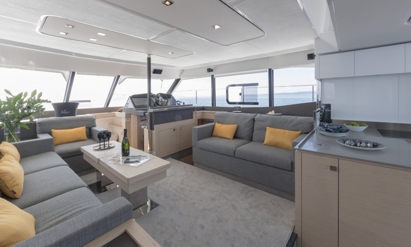 Fountaine Pajot MY 44