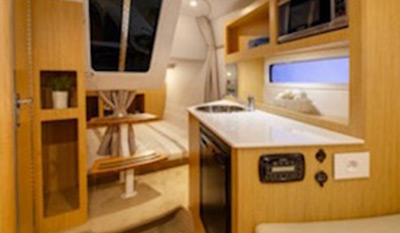 Four Winns 255 Interior