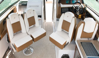 Four Winns H350 Interior