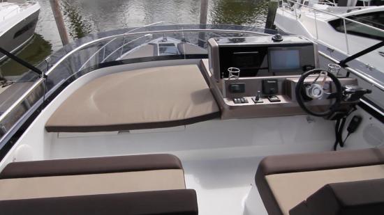 Galeon 420 Fly fly helm