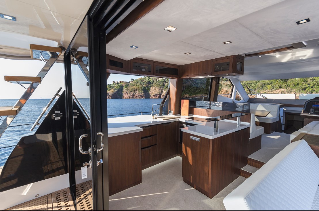 Galeon 500 Fly