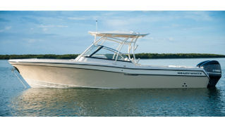 Grady-White Freedom 285 Interior