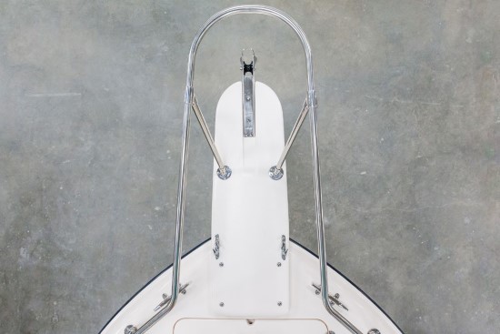 Grady-White Marlin 300 bow pulpit