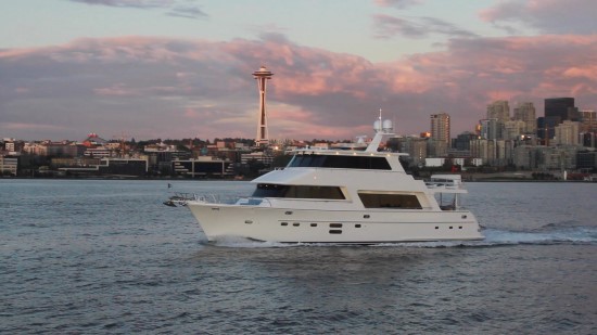 Hampton Yachts Endurance 720 Skylounge LRC