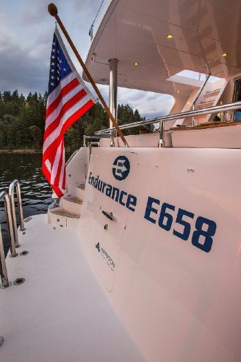 Hampton Yachts 658 Endurance LRC stern
