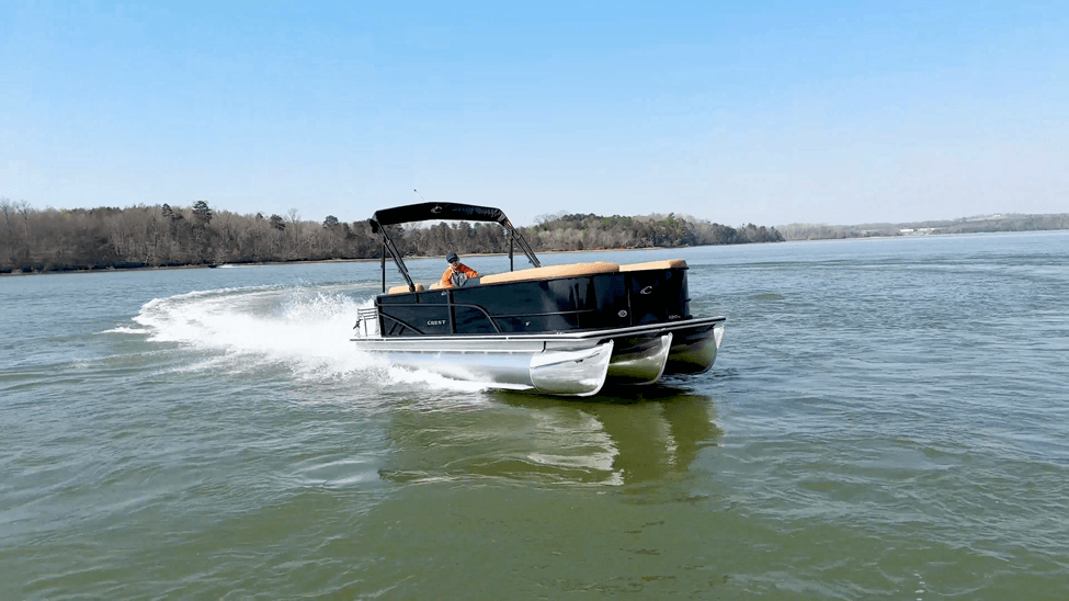 boat running on water