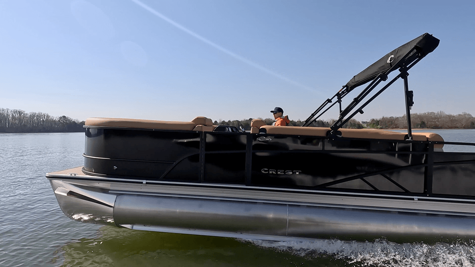 pontoon running on water