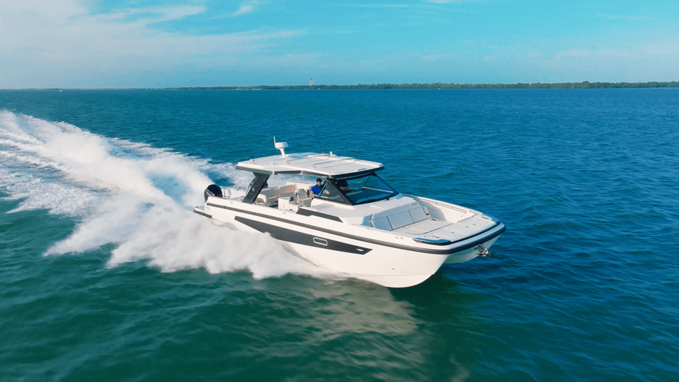 Aquila 45 Sport