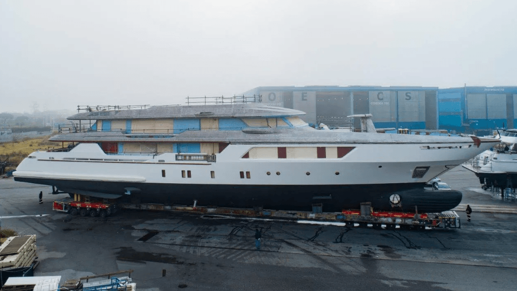 beginning construction of yacht 