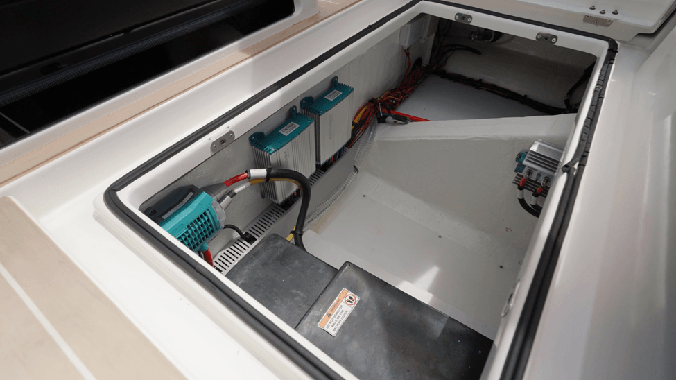 battery and electrical compartment
