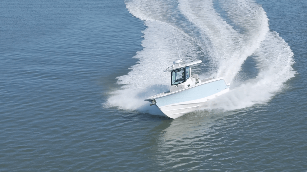 290 Outrage running on water