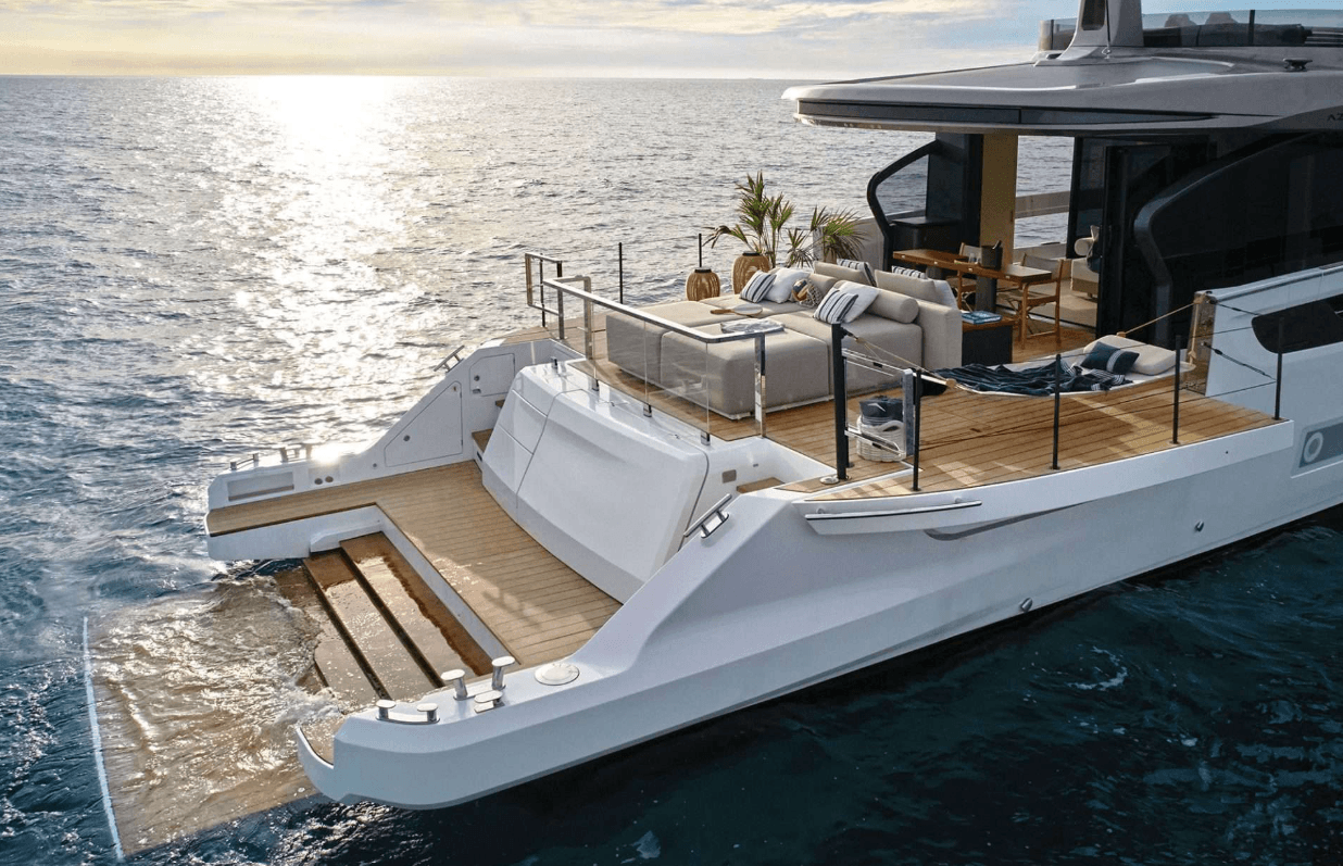 Azimut Seadeck 7