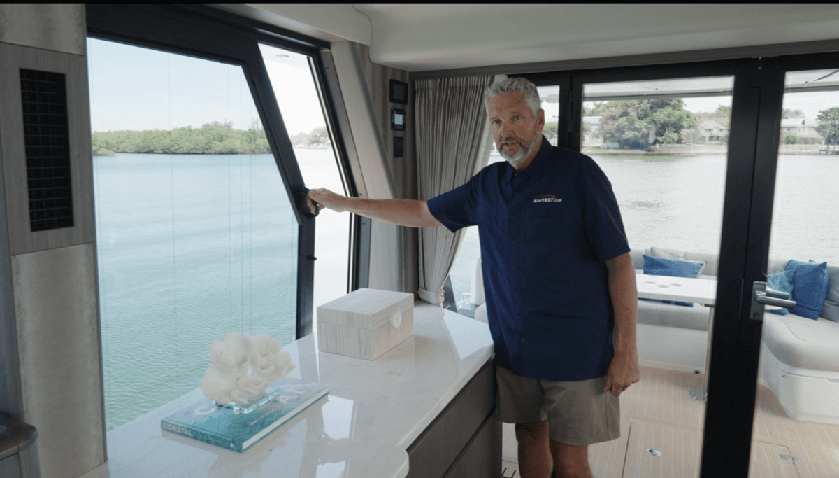 Starboard sliding window. 