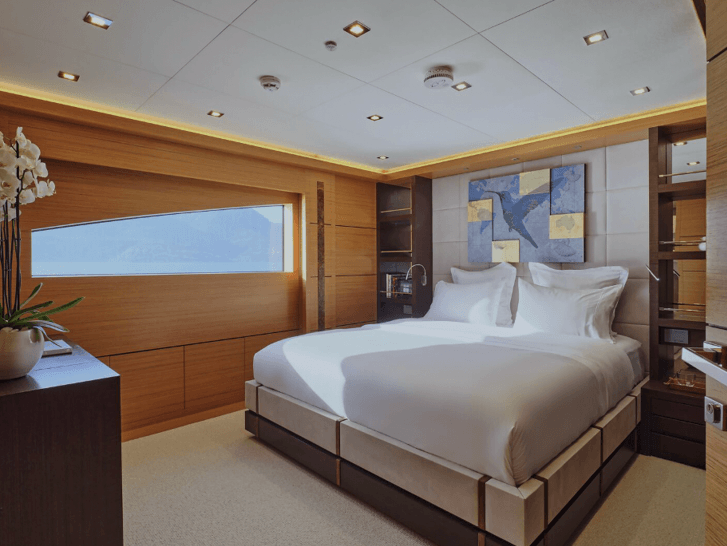 bedroom suite