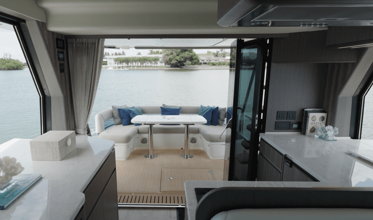 Accordion doors from cockpit to galley