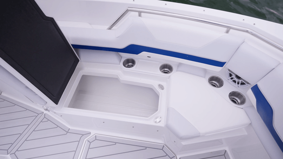 storage space under each seat on the Formula 387 CCF