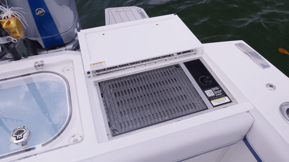 griddle located on the Formula 387 CCF