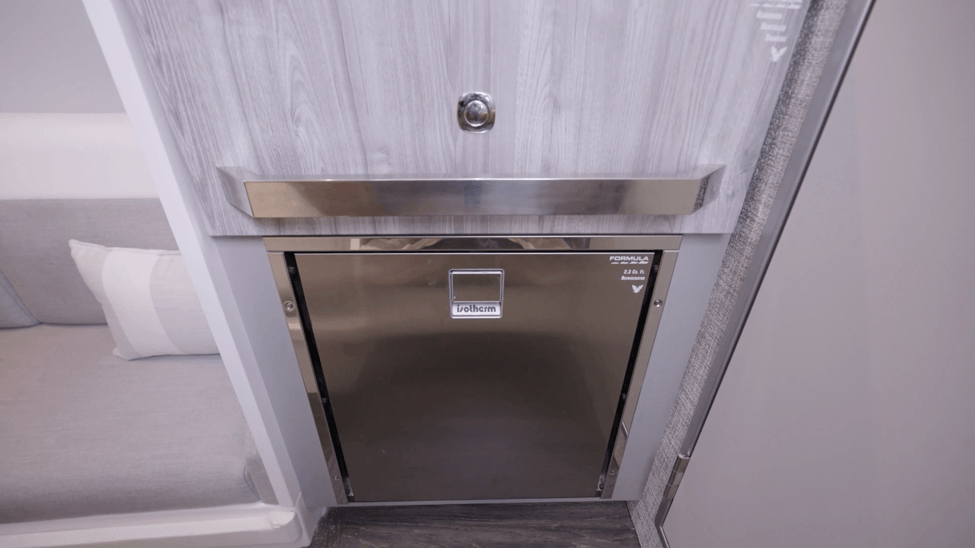 refrigerator on the Formula 387 CCF
