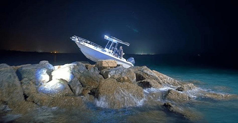 Boat stuck on rocks