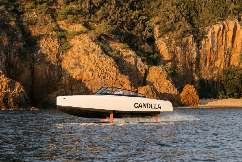 candela running on water