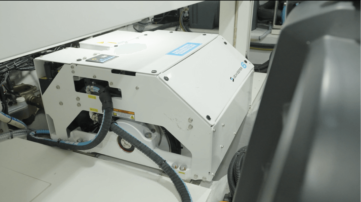 Seakeeper 6 aft of the main engines