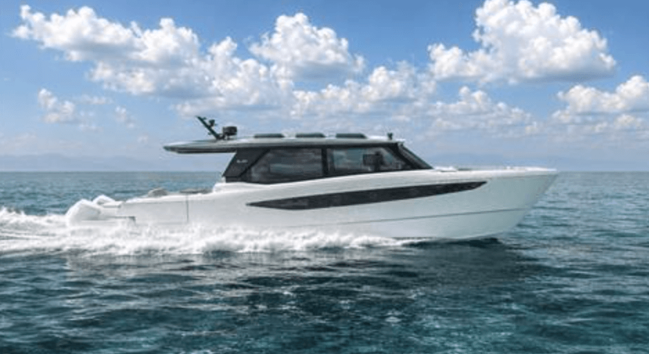 SilverCat 47 running on water