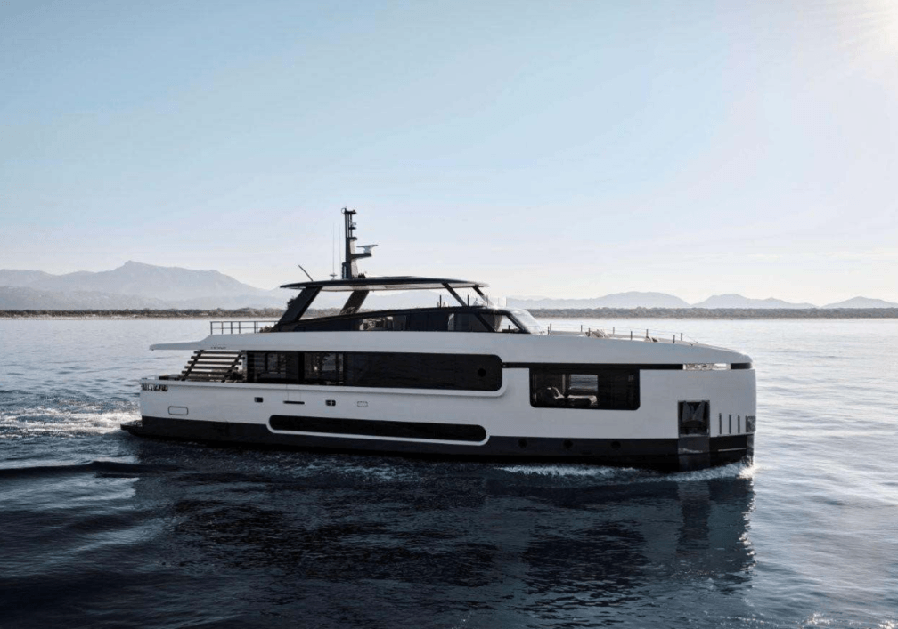 The Magellano 27M
