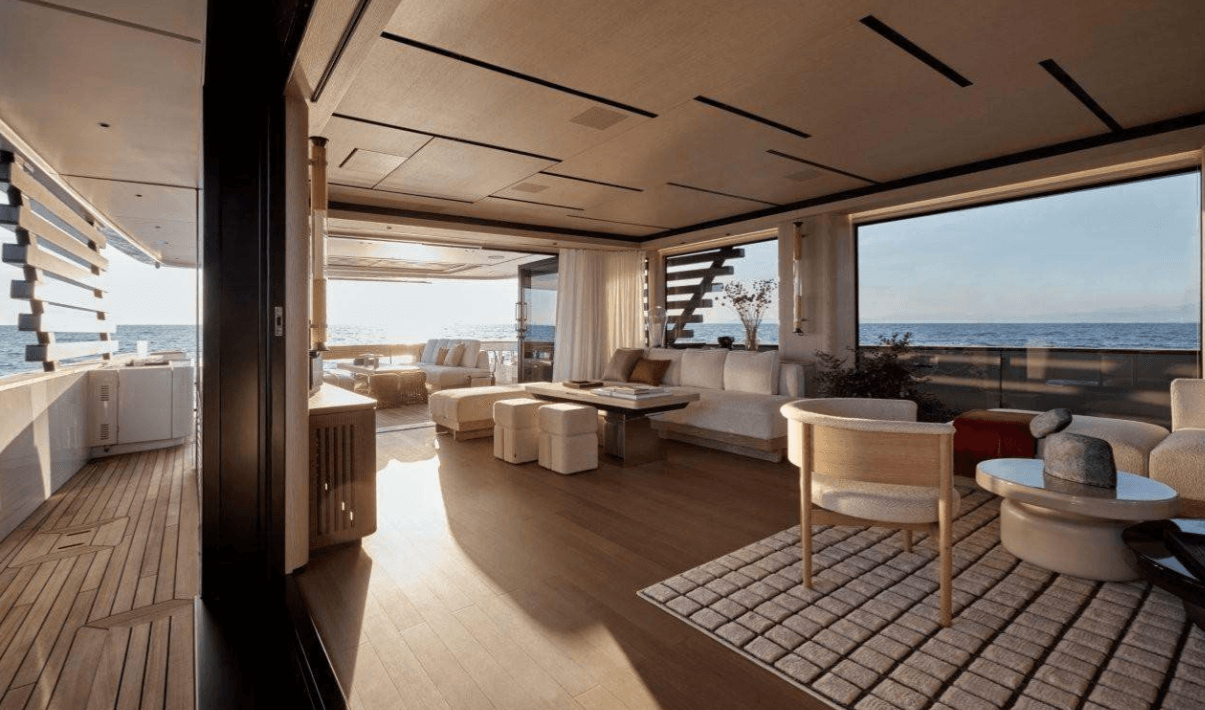 The Magellano 27M Salon