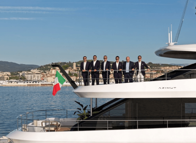 Azimut Signing Ceremony on the Azimut Grande 44M
