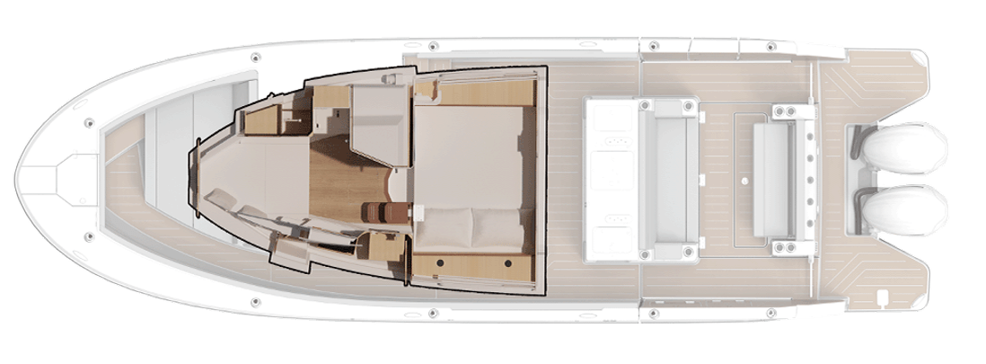 Regal 34 SAV deck space