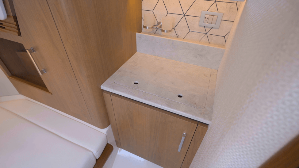 Regal 34 SAV sink
