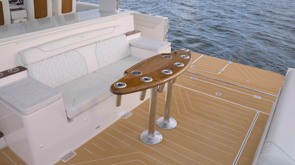 43 SAV Teak Table