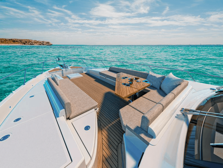 Regal 735 SUV Deck